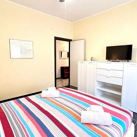 La Stella Marina - 150 Metri Dal Mare Con Box Auto Spotorno