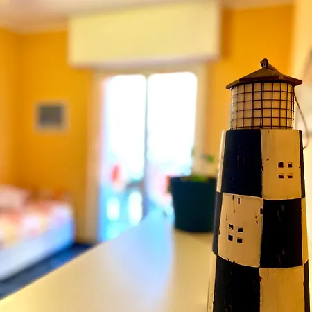 Apartman La Stella Marina - 150 Metri Dal Mare Con Box Auto Spotorno